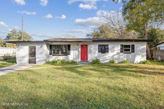 2039 SUNRISE Drive, Jacksonville, FL 32246