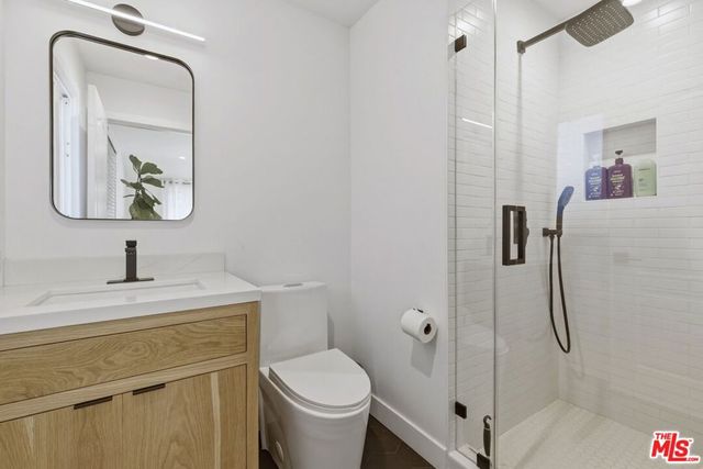 5208 Woodman Avenue, Sherman Oaks, CA 91401