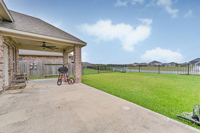 23213 Zinfandel Drive, Alvin, TX 77511