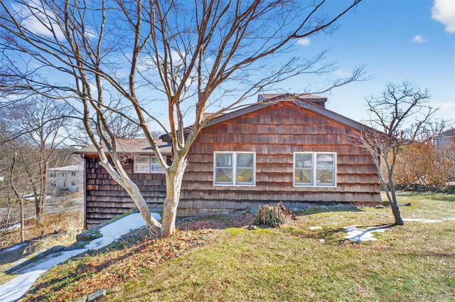 17 Mary Avenue, Mahopac, NY 10541