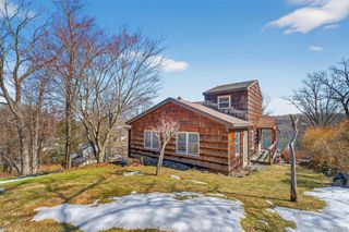 17 Mary Avenue, Mahopac, NY 10541