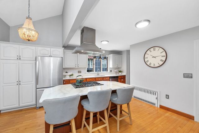 12 Newton Rd, Haverhill, MA 01830