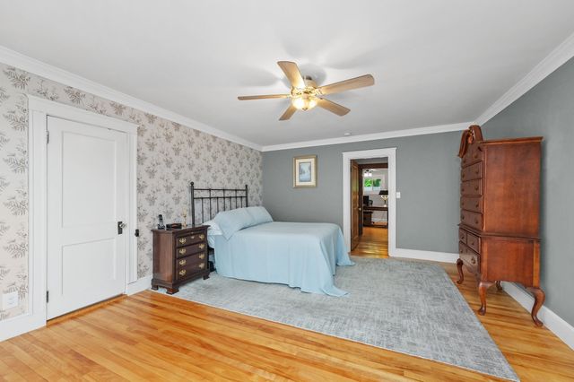 12 Newton Rd, Haverhill, MA 01830