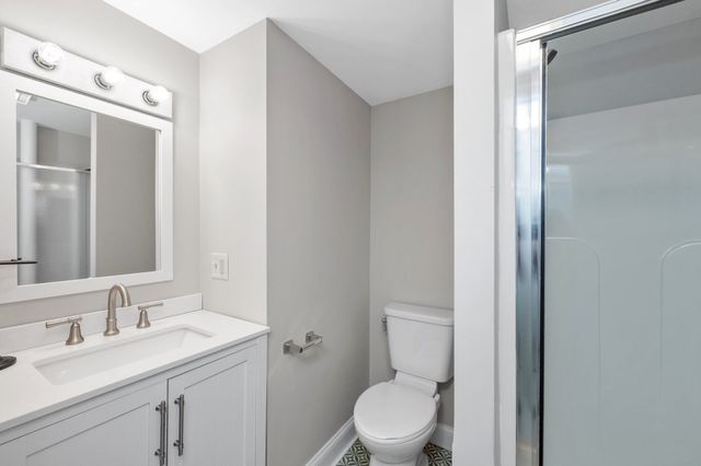 12 Newton Rd, Haverhill, MA 01830