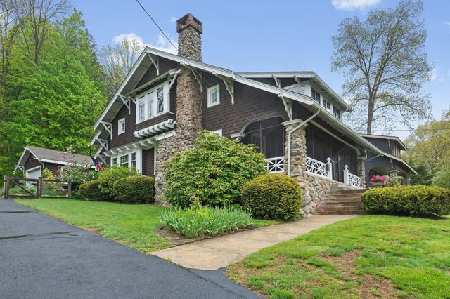 12 Newton Rd, Haverhill, MA 01830