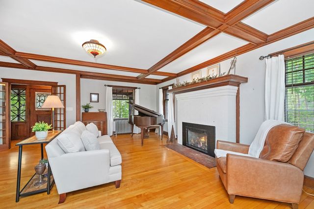 12 Newton Rd, Haverhill, MA 01830
