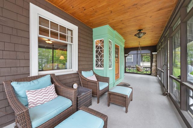 12 Newton Rd, Haverhill, MA 01830