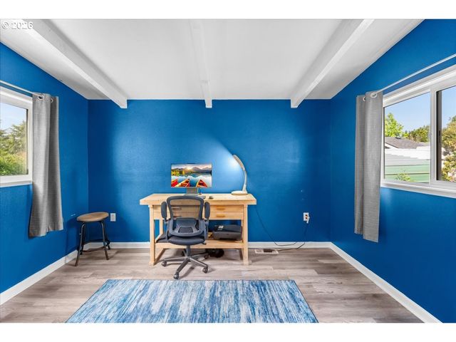 250 FOREST Pl, Forest Grove, OR 97116