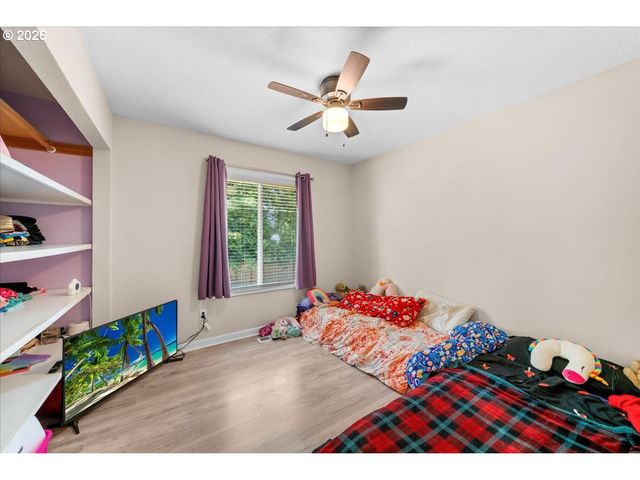 250 FOREST Pl, Forest Grove, OR 97116