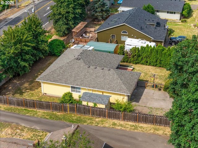 250 FOREST Pl, Forest Grove, OR 97116