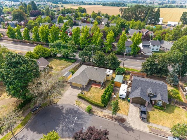 250 FOREST Pl, Forest Grove, OR 97116