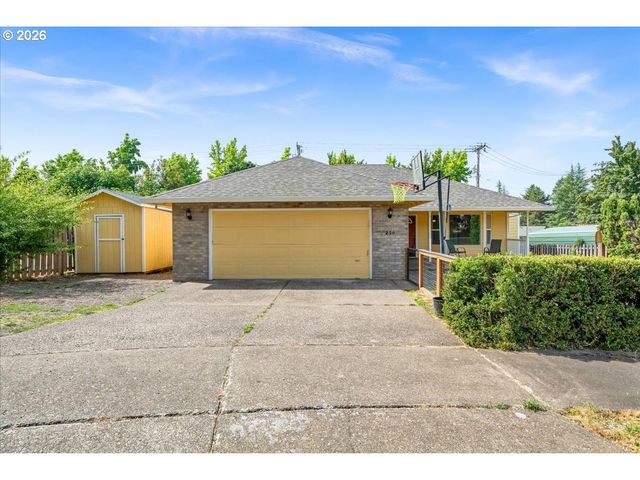 250 FOREST Pl, Forest Grove, OR 97116