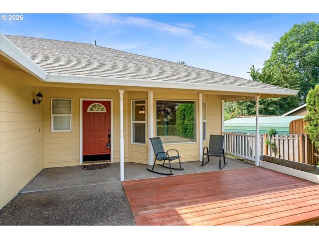 250 FOREST Pl, Forest Grove, OR 97116