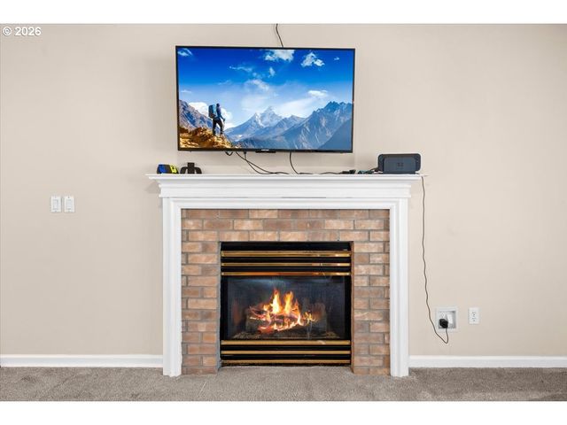 250 FOREST Pl, Forest Grove, OR 97116