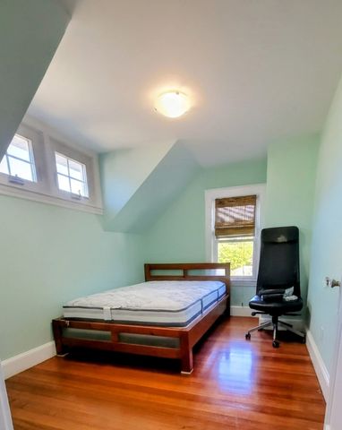 340 Common St 2, Belmont, MA 02478