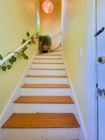 340 Common St 2, Belmont, MA 02478