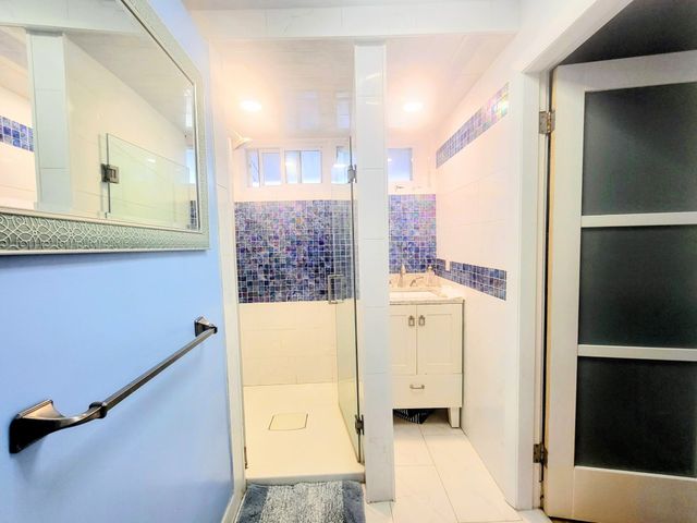 340 Common St 2, Belmont, MA 02478