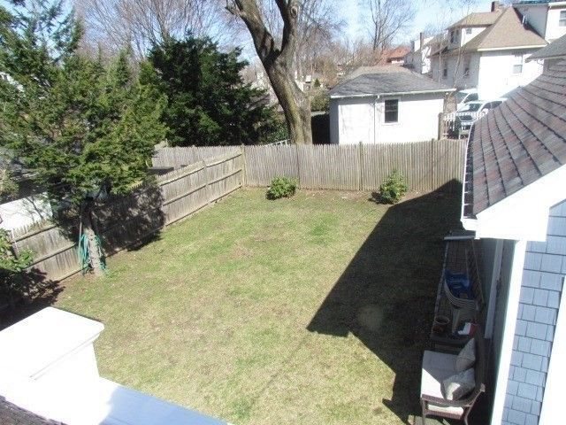 340 Common St 2, Belmont, MA 02478