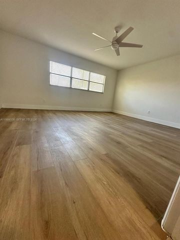 9102 SW 113th Place Cir E, Miami, FL 33176