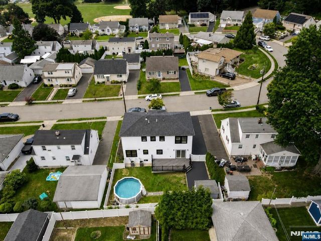 89 Susan Court, Clifton, NJ 07012