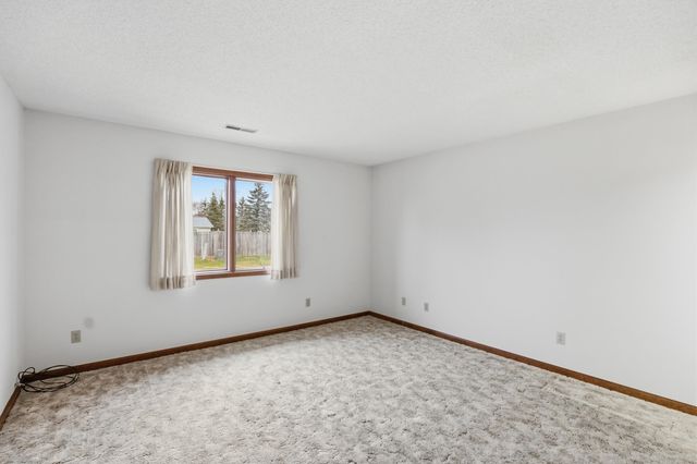 2929 KENBRIDGE Court, Fort Wayne, IN 46845