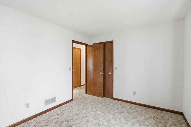 2929 KENBRIDGE Court, Fort Wayne, IN 46845