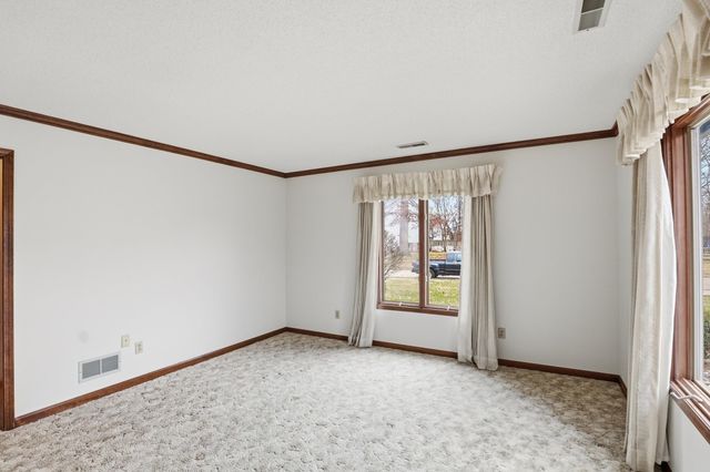 2929 KENBRIDGE Court, Fort Wayne, IN 46845