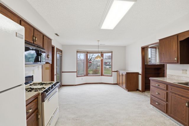 2929 KENBRIDGE Court, Fort Wayne, IN 46845