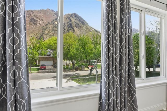 802 S EAST MOUNTAIN CIR, Alpine, UT 84004