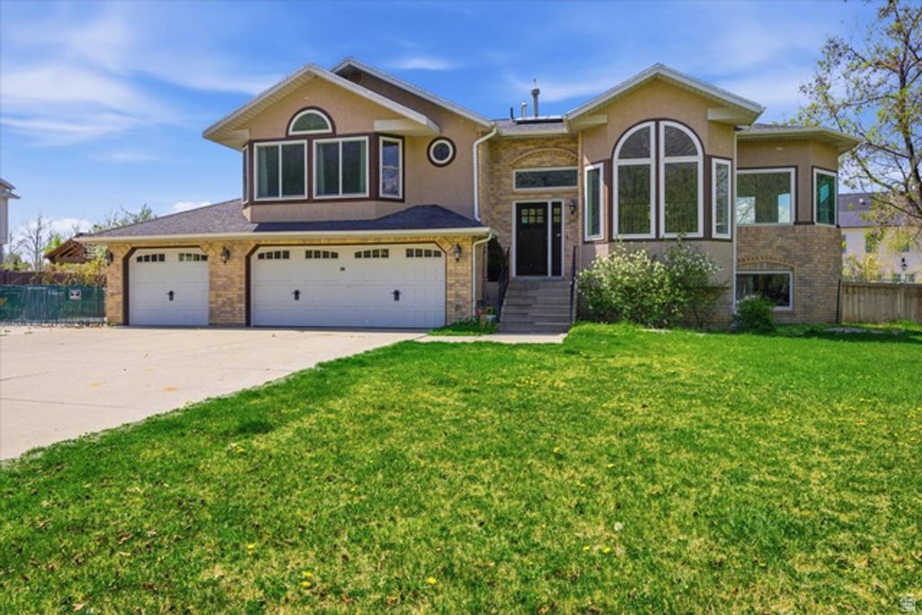 802 S EAST MOUNTAIN CIR, Alpine, UT 84004