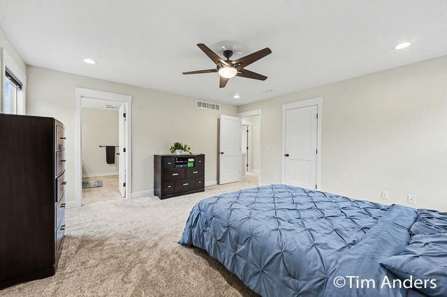 3768 Eastern Avenue NE, Grand Rapids, MI 49525