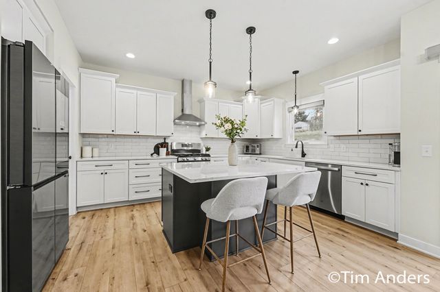 3768 Eastern Avenue NE, Grand Rapids, MI 49525