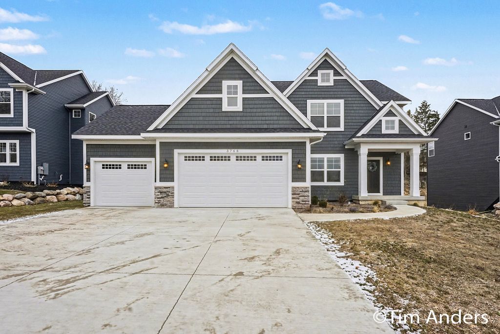 3768 Eastern Avenue NE, Grand Rapids, MI 49525