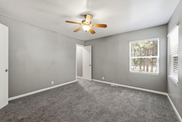 5684 Pony Express Trl, Pollock Pines, CA 95726