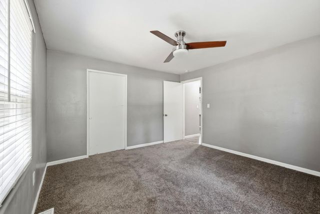 5684 Pony Express Trl, Pollock Pines, CA 95726