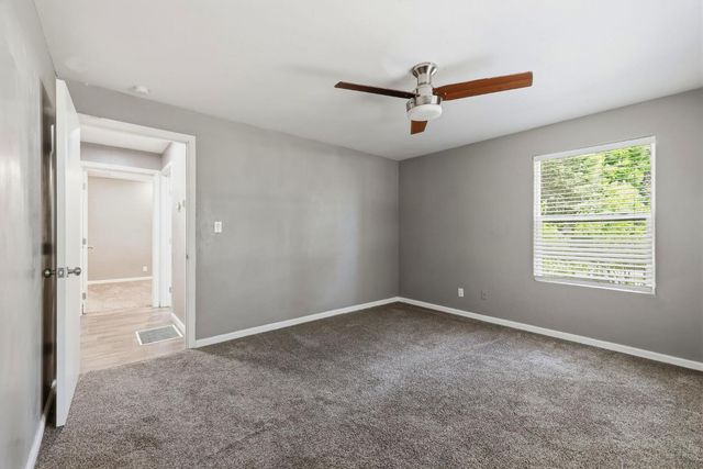 5684 Pony Express Trl, Pollock Pines, CA 95726