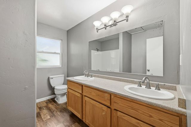 5684 Pony Express Trl, Pollock Pines, CA 95726