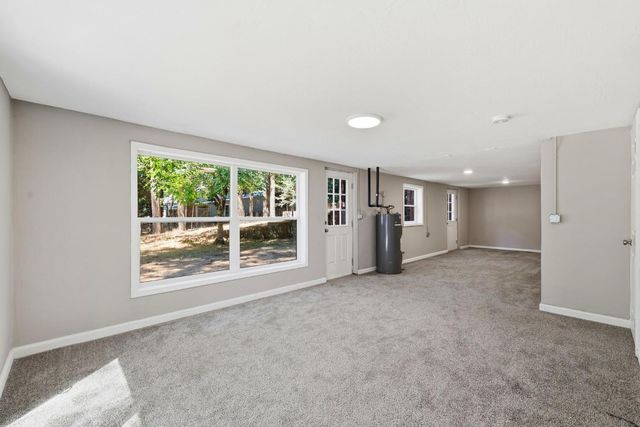 5684 Pony Express Trl, Pollock Pines, CA 95726