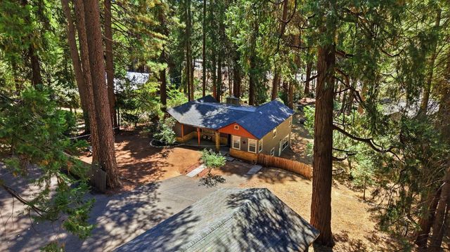 5684 Pony Express Trl, Pollock Pines, CA 95726