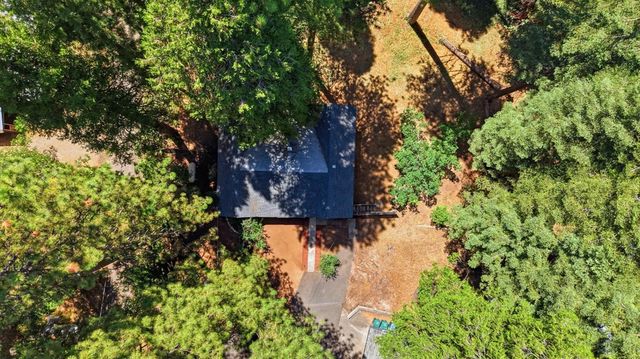 5684 Pony Express Trl, Pollock Pines, CA 95726