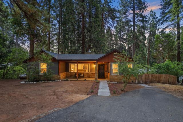 5684 Pony Express Trl, Pollock Pines, CA 95726