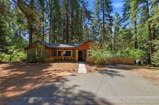 5684 Pony Express Trl, Pollock Pines, CA 95726