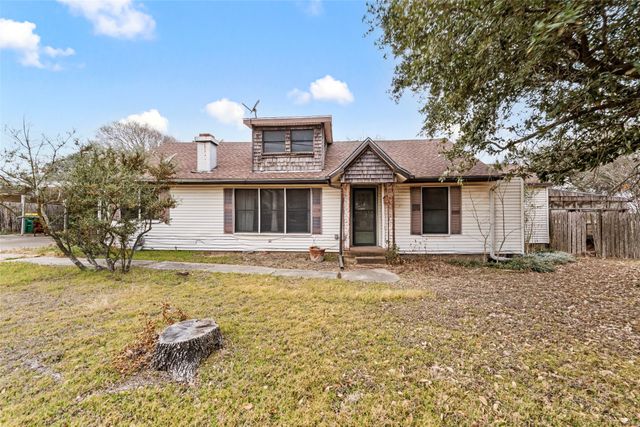 404 E Newland Drive, Robinson, TX 76706