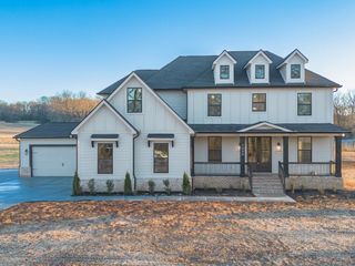17 Peyton Place, Columbia, TN 38401