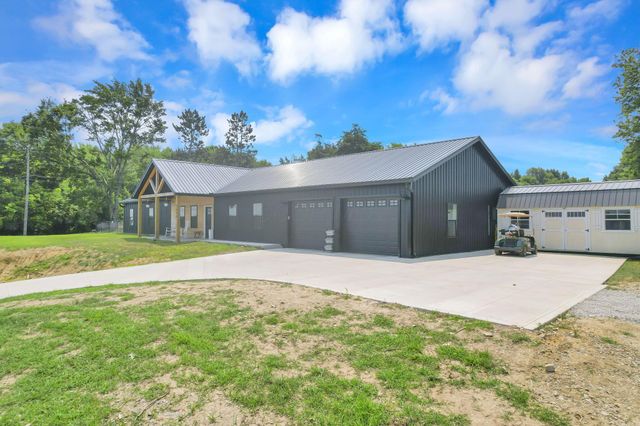 2694 Lees Road, Newark, OH 43056