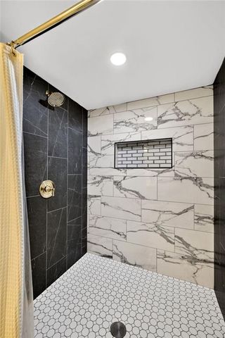 2282 Deer Ridge Drive, Tucker, GA 30087