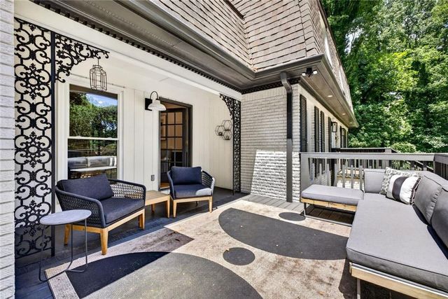 2282 Deer Ridge Drive, Tucker, GA 30087