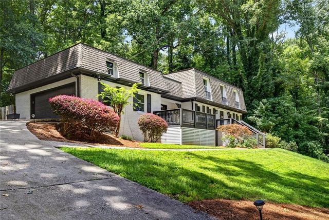 2282 Deer Ridge Drive, Tucker, GA 30087