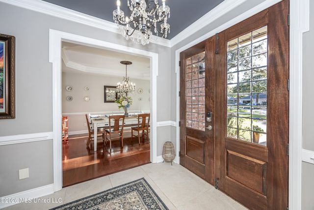 2802 Cambrai Circle, Ocean Springs, MS 39564