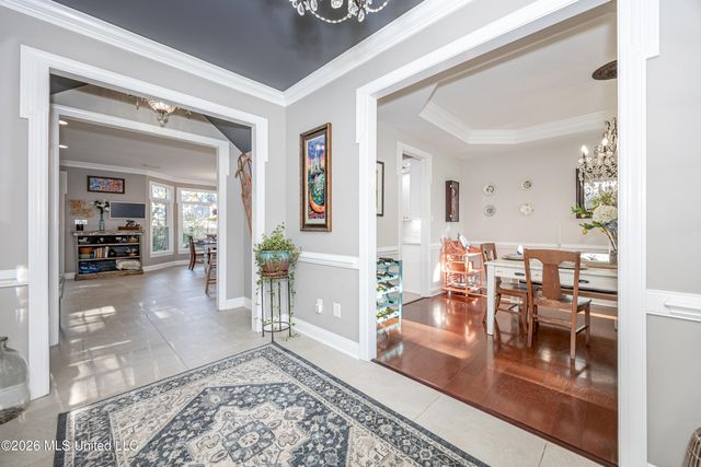 2802 Cambrai Circle, Ocean Springs, MS 39564